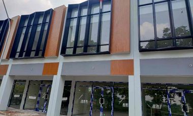 Ruko 3 lt north bent  siap pakai  metland cyber puri tangerang