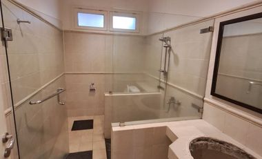 FOR SALE – SPACIOUS & GREEN HOUSE