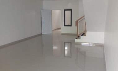 Disewakan Ruko 3,5 Lantai Bisa Untuk Office, Bisnis, F&B, dll di Mampang Jaksel