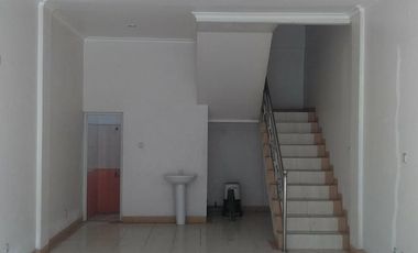 Disewakan Ruko 2,5 Lantai Cocok untuk Office, F&B, Gudang di Condet Jakarta Timur
