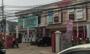 Disewakan Ruko 2,5 Lantai Cocok untuk Office, F&B, Gudang di Condet Jakarta Timur