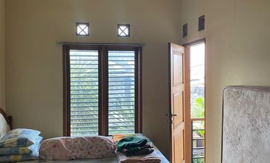 Rumah Di Komplek Duta Prima Kota Cimahi