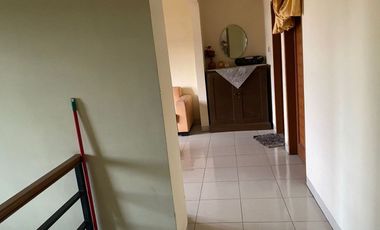 Rumah Di Komplek Duta Prima Kota Cimahi