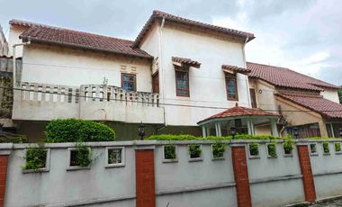 Rumah Lama Hoek 2 Lantai Strategis Di Jl Kebon Anggrek Cipete Selatan Jakarta Selatan