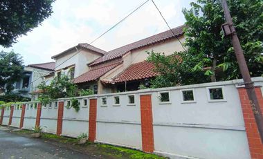 Rumah Lama Hoek 2 Lantai Strategis Di Jl Kebon Anggrek Cipete Selatan Jakarta Selatan