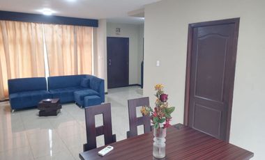 Casa de alquiler amoblada en la Urbanización Belo Horizonte, Vía a la Costa