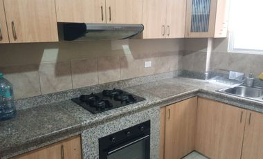 Casa de alquiler amoblada en la Urbanización Belo Horizonte, Vía a la Costa