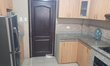 Casa de alquiler amoblada en la Urbanización Belo Horizonte, Vía a la Costa