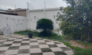 Casa de alquiler amoblada en la Urbanización Belo Horizonte, Vía a la Costa