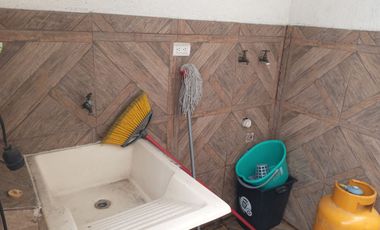 Casa de alquiler amoblada en la Urbanización Belo Horizonte, Vía a la Costa