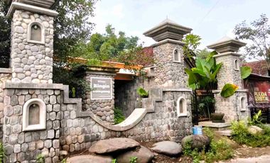 Rumah Asri 2Lt Badas