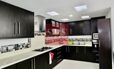 VENTA DE CASA REMODELADA 3 DORMITORIOS