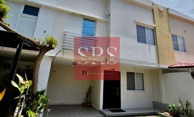 VENTA DE CASA REMODELADA 3 DORMITORIOS