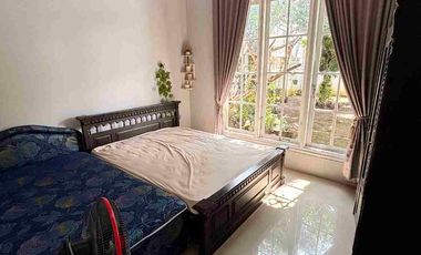Rumah Mewah Tengah Kota Blitar