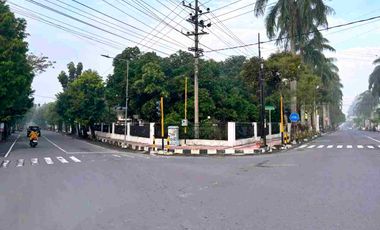 RUMAH HOOK PUSAT KOTA BLITAR