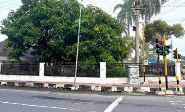 RUMAH HOOK PUSAT KOTA BLITAR