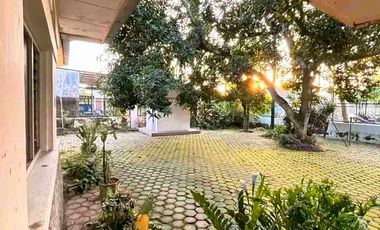 RUMAH HOOK PUSAT KOTA BLITAR