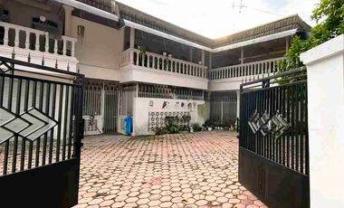 RUMAH HOOK PUSAT KOTA BLITAR