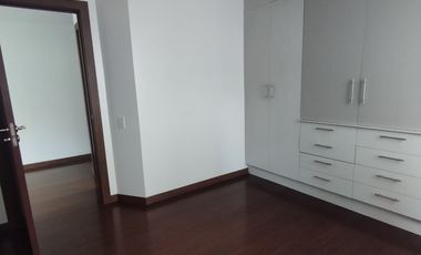 SE RENTA SUITE EN EL CORAZÓN DE LA AV. ELOY ALFARO