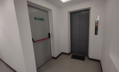 SE RENTA SUITE EN EL CORAZÓN DE LA AV. ELOY ALFARO