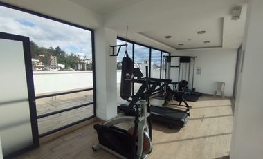 SE RENTA SUITE EN EL CORAZÓN DE LA AV. ELOY ALFARO