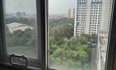 disewakan apartement paviliun studio furnish siap pakai tipe studio+ ada AC kasur tv dapur interior bagus ruangan luas ada balkon unit terawat