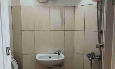 disewakan apartement paviliun studio furnish siap pakai tipe studio+ ada AC kasur tv dapur interior bagus ruangan luas ada balkon unit terawat