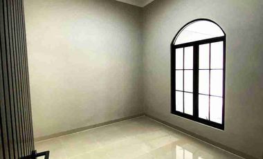 Rumah Cluster Cantik Dekat UNS dan Moewardi Jebres Solo