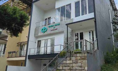 Disewakan vila bagus kapasitas besar plus kolam renang