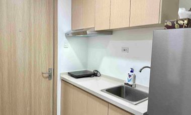 For Rent 1 Bedroom with Balcony