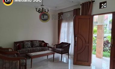 Disewakan Rumah Full furnish Kamar 5 di Duren Sawit dekat RS, Sekolah Jakarta Timur