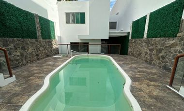 Hermosa residencia de dos plantas ubicada en una de las zonas con mayor plusvalía de Boca del Río.