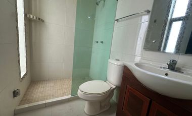 Hermosa residencia de dos plantas ubicada en una de las zonas con mayor plusvalía de Boca del Río.