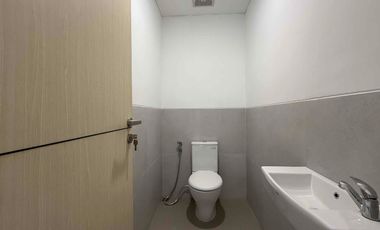 Di Jual Rumah Mewah Paling Dekat ke TB Simatupang, di Kemang Jakarta Selatan