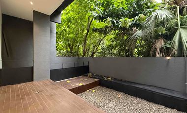 Di Jual Rumah Mewah Paling Dekat ke TB Simatupang, di Kemang Jakarta Selatan