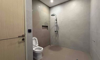 Di Jual Rumah Mewah Paling Dekat ke TB Simatupang, di Kemang Jakarta Selatan