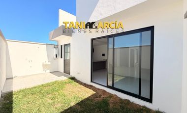Vendo Bella Casa lista en 1 semana en Fraccionamiento Privado en Fortín, Villas Paraíso