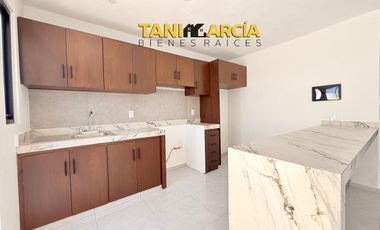 Vendo Bella Casa lista en 1 semana en Fraccionamiento Privado en Fortín, Villas Paraíso
