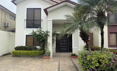 alquiler casa de 3 dormitorios