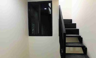 RUMAH 2 LANTAI, BALKON LUAS, AKSES JALAN LEBAR, BEBAS BANJIR, DEKAT PINTU TOL, DI TIMUR JAKARTA