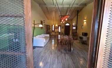 PUNTA CHACRA - VENTA !!! CASA 2 DORMITORIOS - PISCINA - QUINCHO - DEPENDENCIAS - ROLDAN