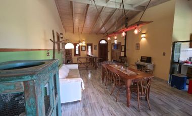 PUNTA CHACRA - VENTA !!! CASA 2 DORMITORIOS - PISCINA - QUINCHO - DEPENDENCIAS - ROLDAN