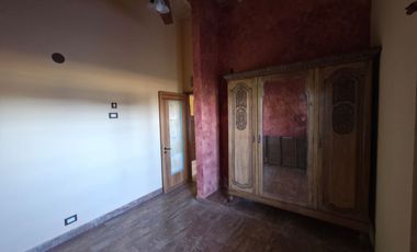 PUNTA CHACRA - VENTA !!! CASA 2 DORMITORIOS - PISCINA - QUINCHO - DEPENDENCIAS - ROLDAN