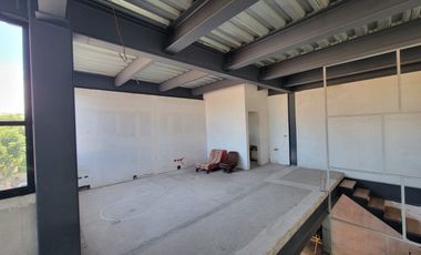 VENTA DE BODEGA CON OFICINA EN REFORMA SUR