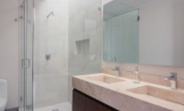 RENTO CASA NUEVA EN RESIDENCIAL PORTAVEDRA II CARRETERA LEON LAGOS CERCA DE LA GLORIETA DE AV INSURGENTES EN LEON GTO