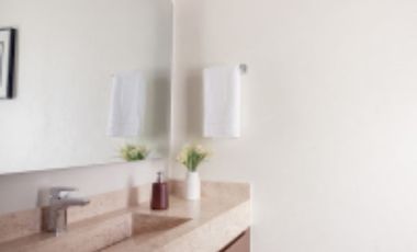 RENTO CASA NUEVA EN RESIDENCIAL PORTAVEDRA II CARRETERA LEON LAGOS CERCA DE LA GLORIETA DE AV INSURGENTES EN LEON GTO