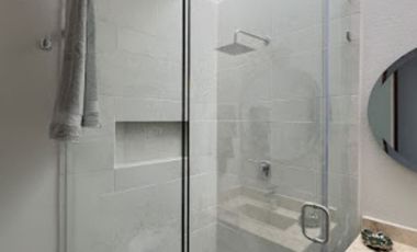 RENTO CASA NUEVA EN RESIDENCIAL PORTAVEDRA II CARRETERA LEON LAGOS CERCA DE LA GLORIETA DE AV INSURGENTES EN LEON GTO