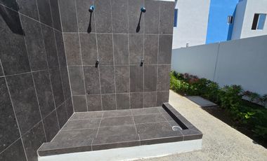 CASA CON ALBERCA EN VENTA ACAPULCO