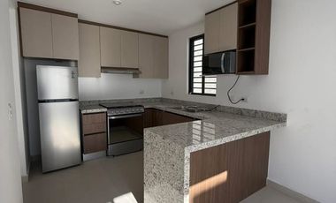 🔥 Casa en Renta en Altavia | Dominio Cumbres | Patio + Alberca | $17,500