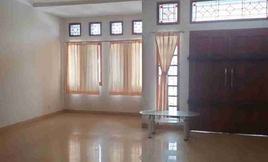 Dijual/Disewa Rumah Siap huni Tengah kota Sayap Pungkur